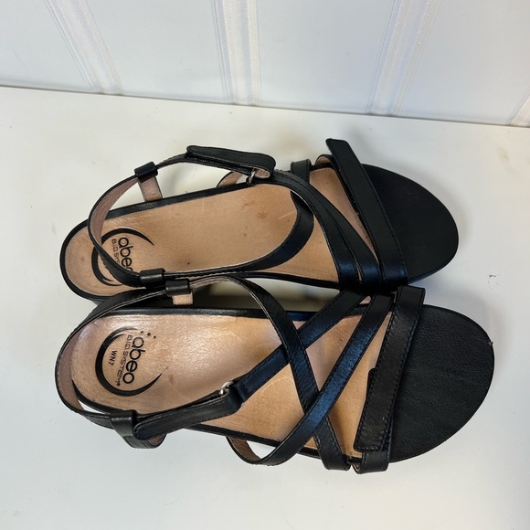 Abeo Bio system Elegant Black Strappy Sandals Size 7 - Picture 2 of 6